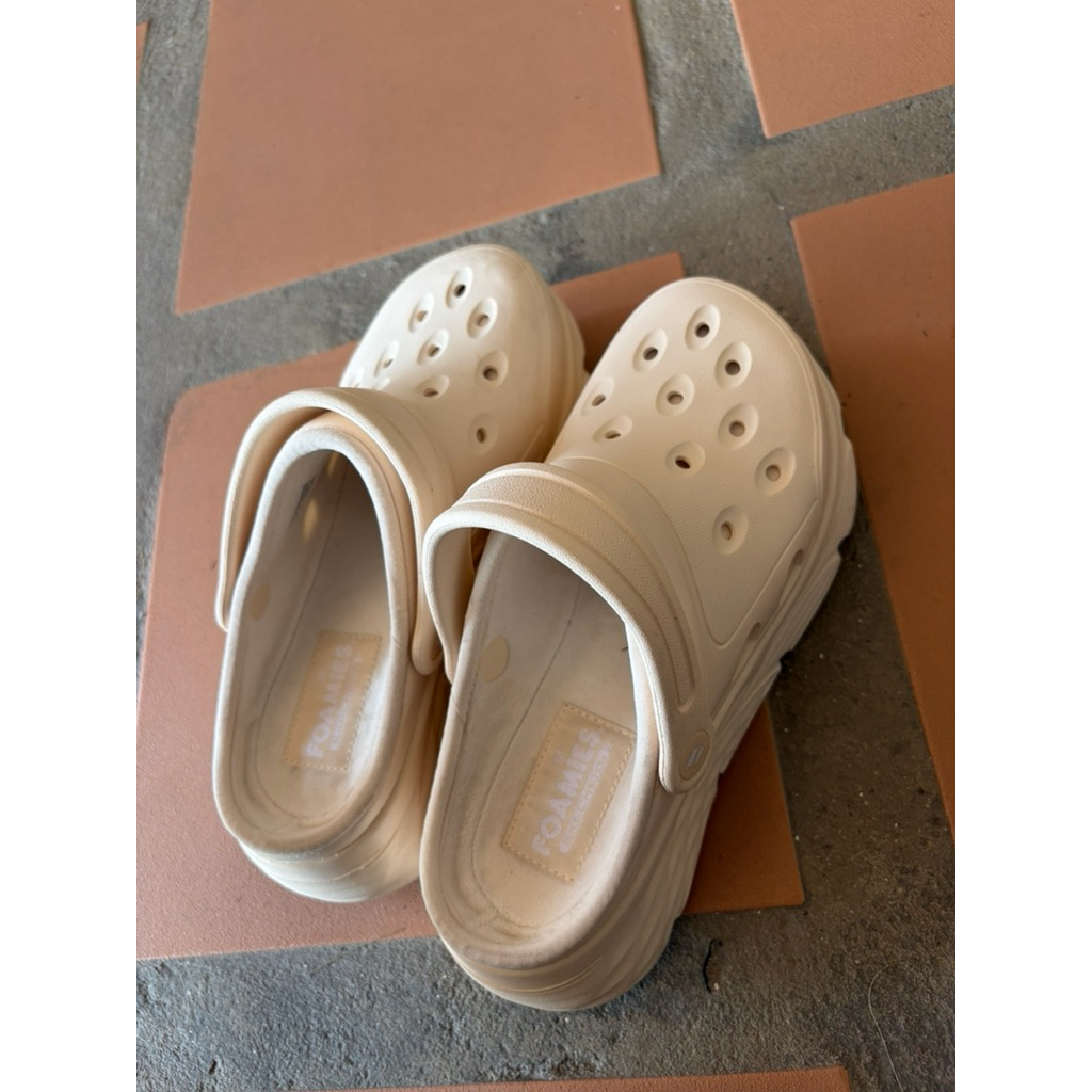 รองเท้า sketcher foamie พื้นสูง