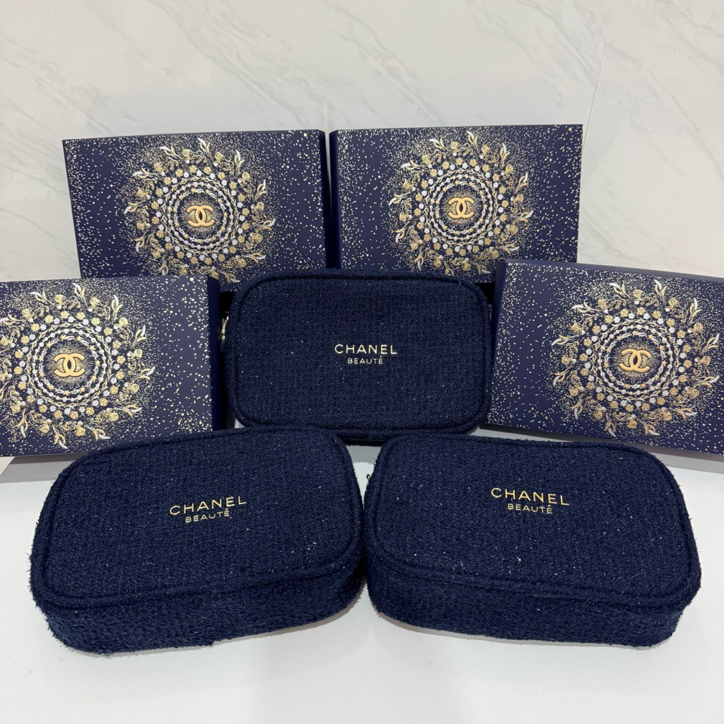 กระเป๋าเครื่องสำอาง น้องชา คลอเลคชั่นคริสต์มาส vip gift 💯