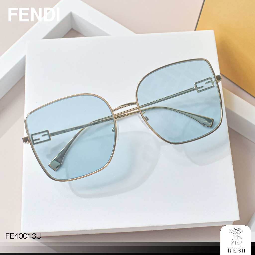 แว่นกันแดด Fendi รุ่น FE40013U Sunglasses