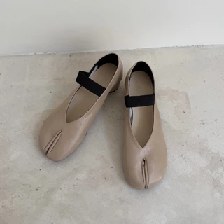 [พร้อมส่ง] WEAR.SOUL #S673-RUNA Tabi Ballet Strap Shoes รองเท้ากีบหมู