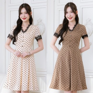 เดรสลาย polkadot ดีไซน์สวย มีดีเทลแต่งลูกไม้ขนตาช่วงคอและชาย…