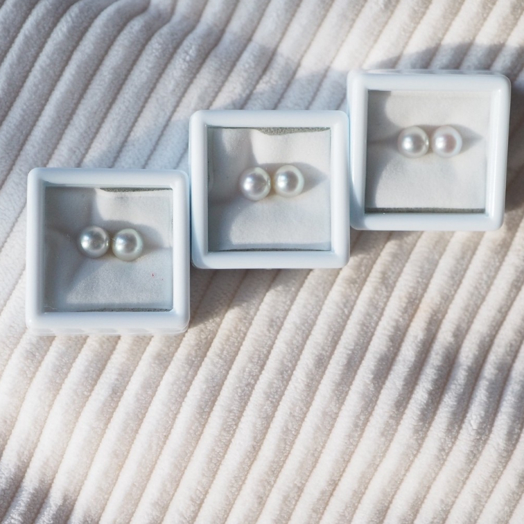 Vetiver.pearl Silver akoya pearl (round) earrings