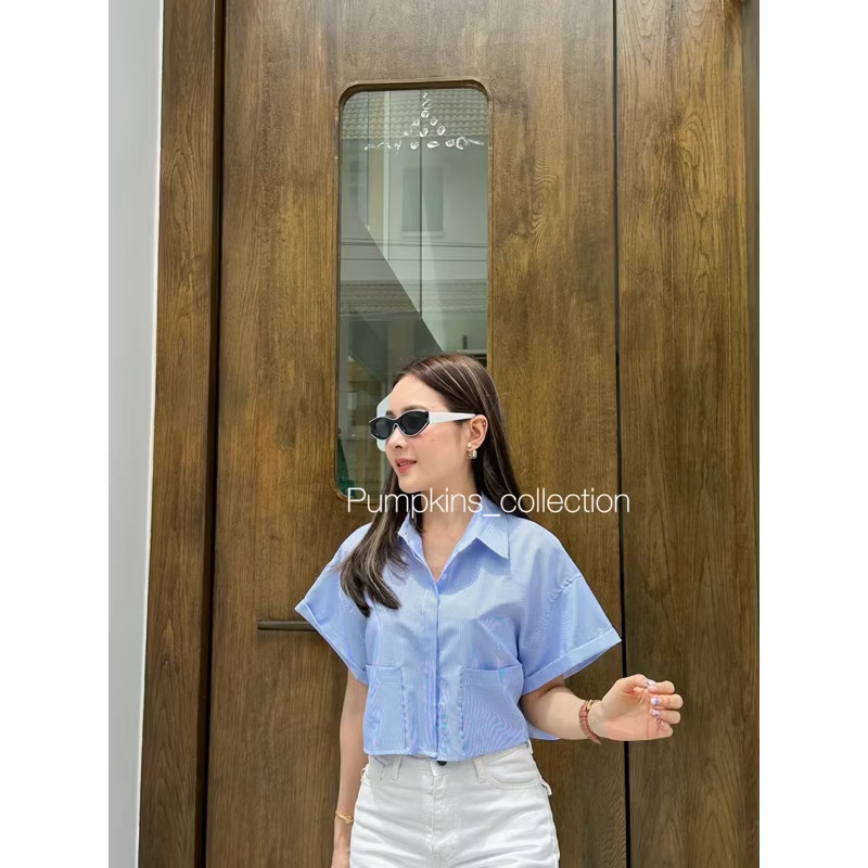 ส่งต่อ: pumpkins_collection - Babe Crop ลายทางฟ้า 💙  👚🌟