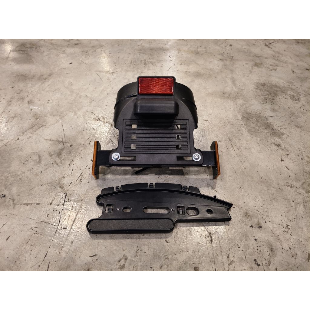 ขายึดป้าย+แผ่นเพจ Sportster 48 Harley Davidson 083567