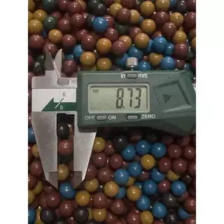ลูกดินผสมผงเหล็กขนาด8.5-8.9มิล1060-1100 ลูกโดยประมาณ และ 9.5-9.9 มิล820-850ลูกโดยประมาณ น้ำหนัก1 กิโลกรัม หรือ 1000กรัม