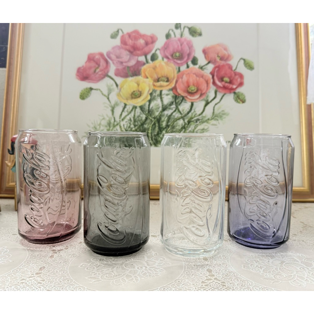 แก้วทรงกระป๋อง Coca-Cola ลายนูนสวย 4 สี กว้าง 2.4 นิ้ว สูง 4.7 นิ้วใหม่
