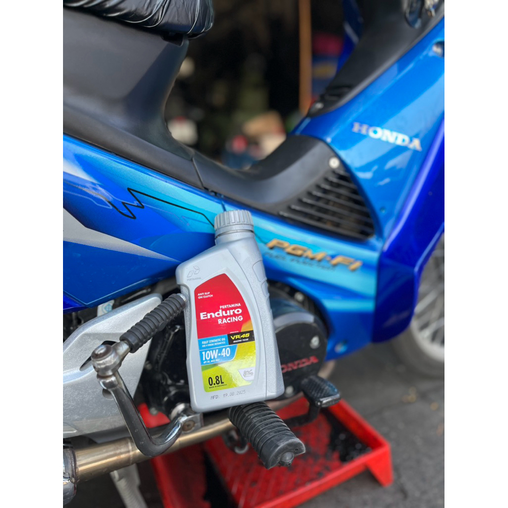 น้ำมันเครื่อง เอ็นดูโร่  10w-40 สังเคราะห์ 100% 0.8Ml