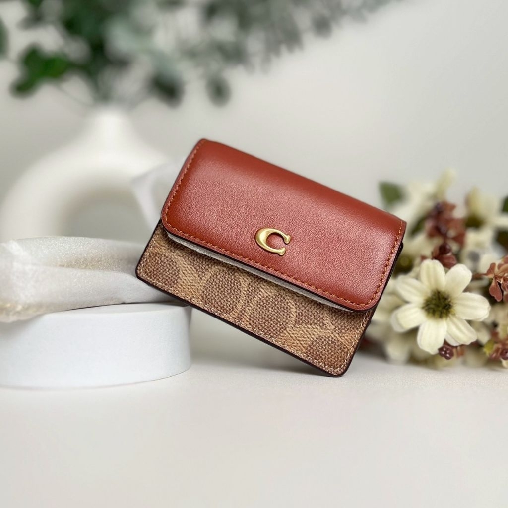 COACH C7211 Tan Rust Signature Logo Colorblock Half Flap Card Case