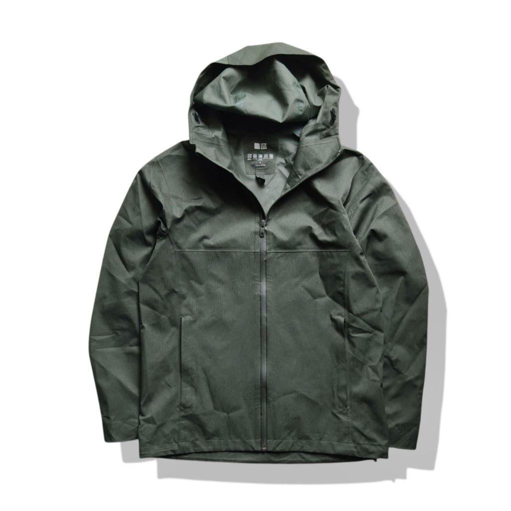 Uniqlo Green Blocktech 3D Cut Hooded Parka Jacket(M) มือสอง รอบอก 43”