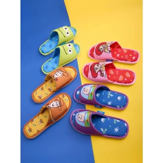 MINI MONO รองเท้าแตะใส่ในบ้าน Toy Story ลิขสิทธิ์แท้ Disney ยูนิเซ็กส์ น้ำหนักเบา พื้นกันลื่น นุ่มสบาย