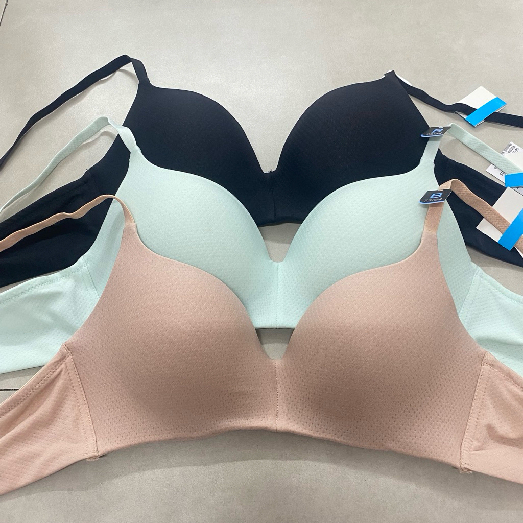 WACOAL COOL INNOVATION บราไร้โครง ฟองน้ำบาง 10 มิล รุ่น WB5X90