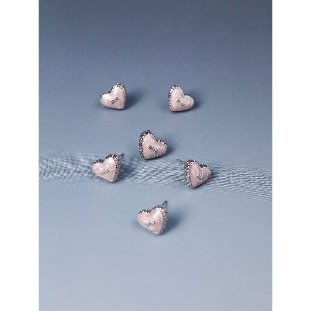 [MN Heart Edition] ต่างหู สร้อยข้อมือ ดีเทลหัวใจดีไซน์มินิมอล พร้อมโลโก้ MN เล็กๆ เรียบหรูแบบไม่ตะโกน ใส่ได้ทุกวัน ได้ลุ ราคา ถูกที่สุด ดีลบีเคเค แกลเลอรีภาพที่ 4