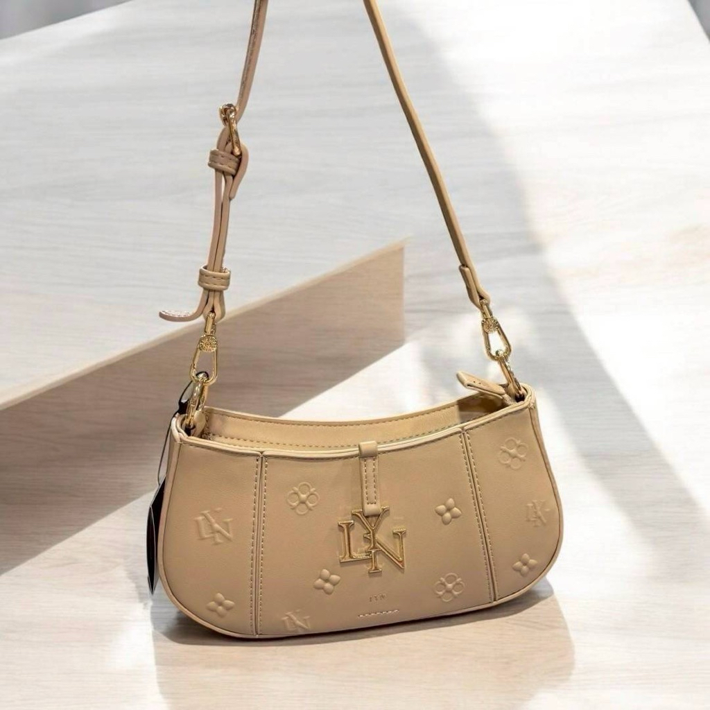 👜👜กระเป๋าสะพายข้างลิน L Y N ทรงพอช (รหัส ล366)👜👜