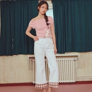[พร้อมส่ง] CHUUCHOP - (XS-4XL) Milky Jeans กางเกงยีนส์กระบอกกลาง เก็บสัดส่วน พรางหุ่น ดีเทลปลายขาพับลายสก็อต (C8521)