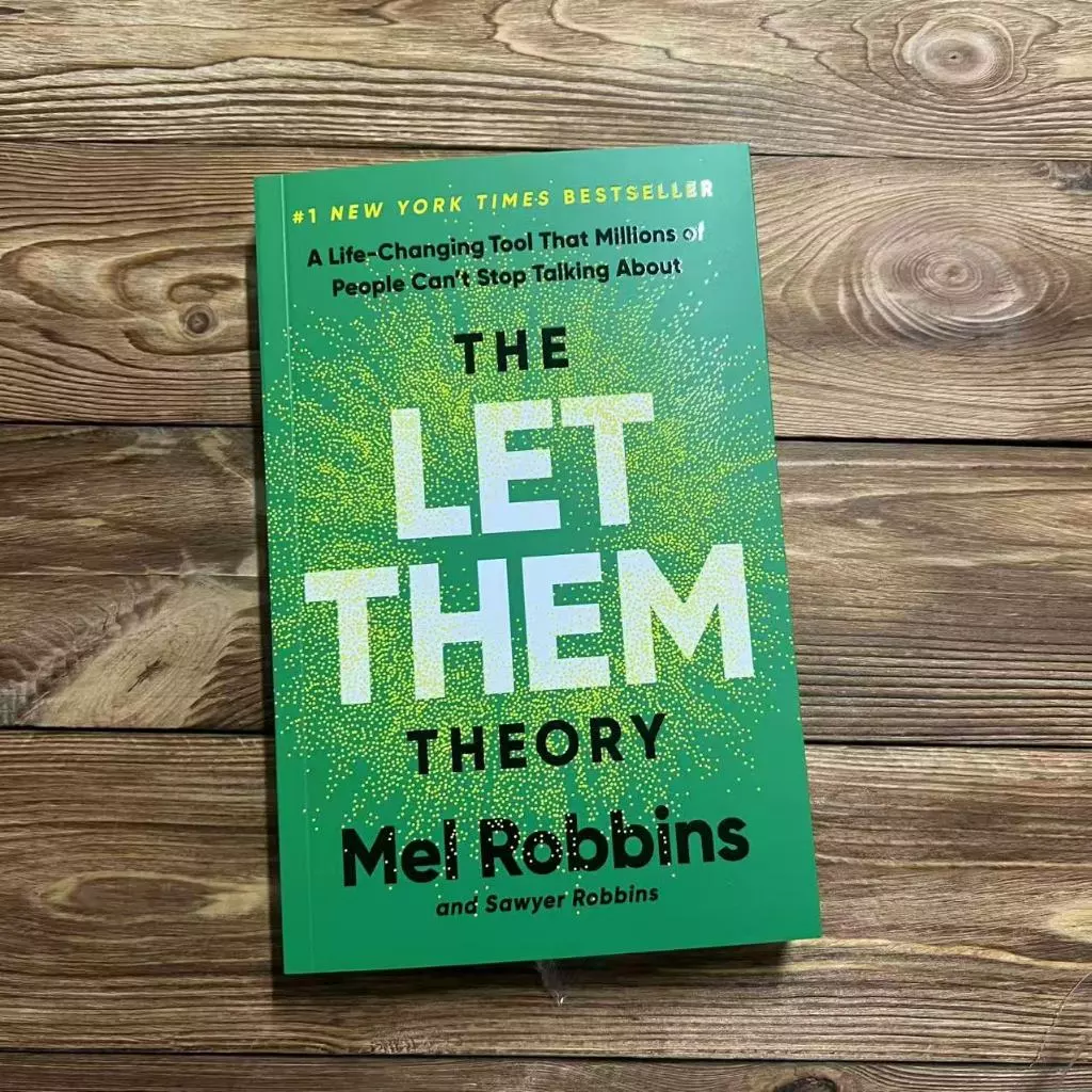 English The Let Them Theory Mel Robbins Paperback
