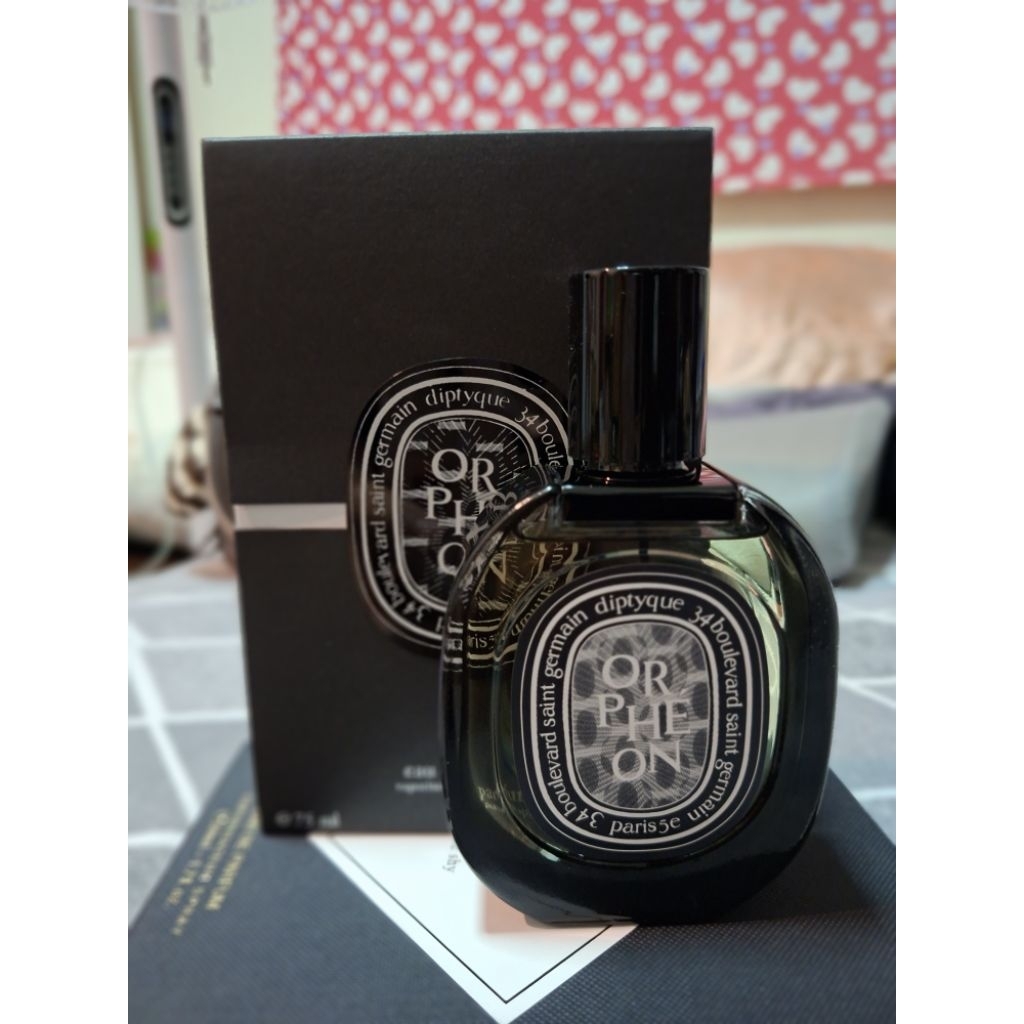 น้ำหอมกลิ่นแนวฟลอรัล-วู้ดดี้ รุ่น Orphéon 75ml มือสอง สภาพดี