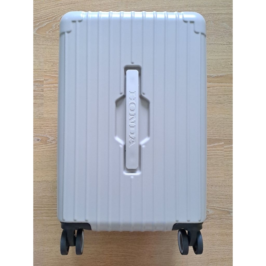 กระเป๋าเดินทางล้อลาก CAGGIONI