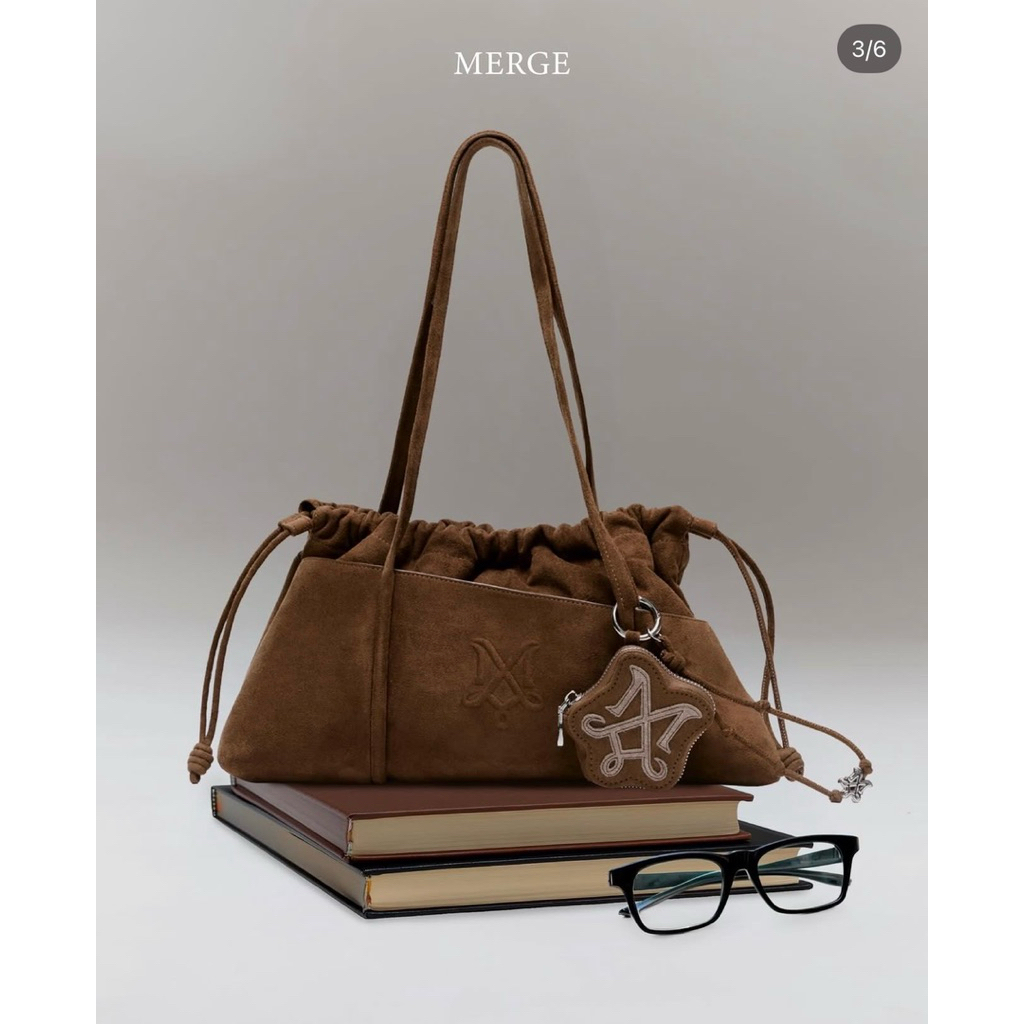 Merge it bag 26 (Brown colour)