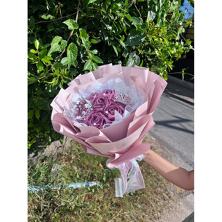 ❌ รีบใช้แจ้งในแชท❌ช่อดอกกุหลาบกริตเตอร์ตกแต่งไข่มุก🌹 3 ดอกแถ…