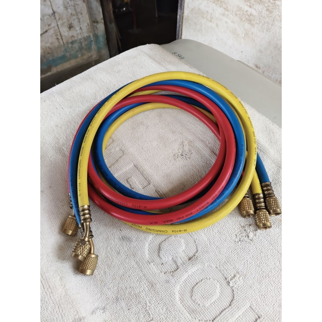 dszh สายชาร์จน้ำยาแอร์ R32/R410ยาว72นิ้วมือสองสภาพดีใช้งานน้อย