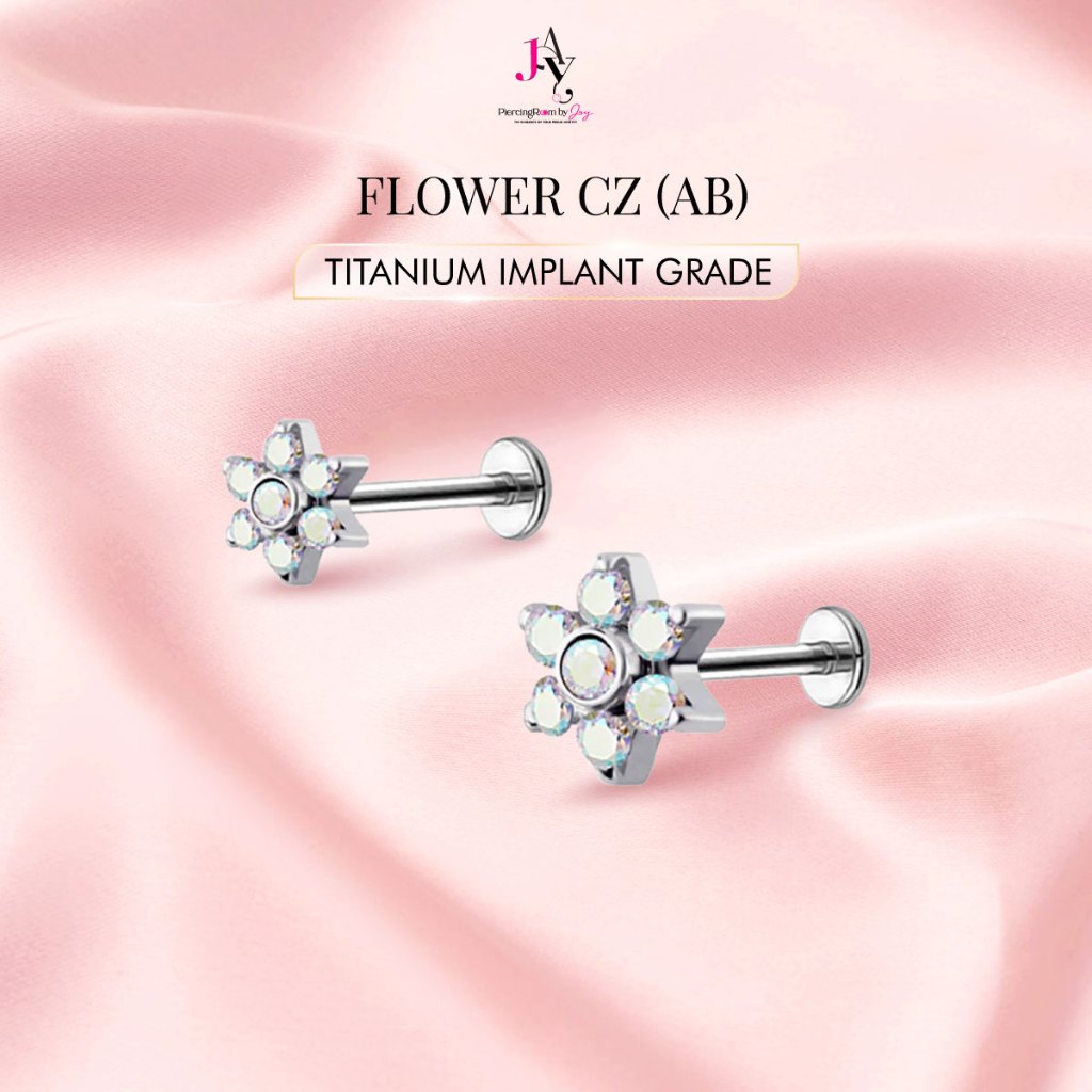 Piercingroom by Jay จิว/ต่างหูแป้นแบน สำหรับผิวแพ้ง่าย Flower CZ (AB) Titanium flat back เกรดการแพทย์ (ราคาต่อชิ้น)