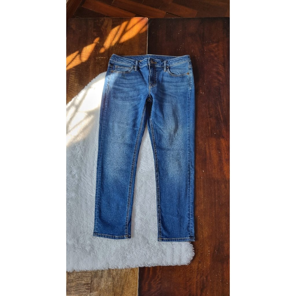 i.am.wai - Muji กางเกงยีนส์ 5 ส่วน เข้ารูป สีน้ำเงินเข้ม  Size 26 *มือสอง