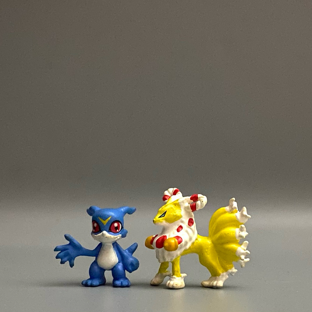 DIGIMON Mini-Figure : Veemon Kyubimon (ขายคู่)