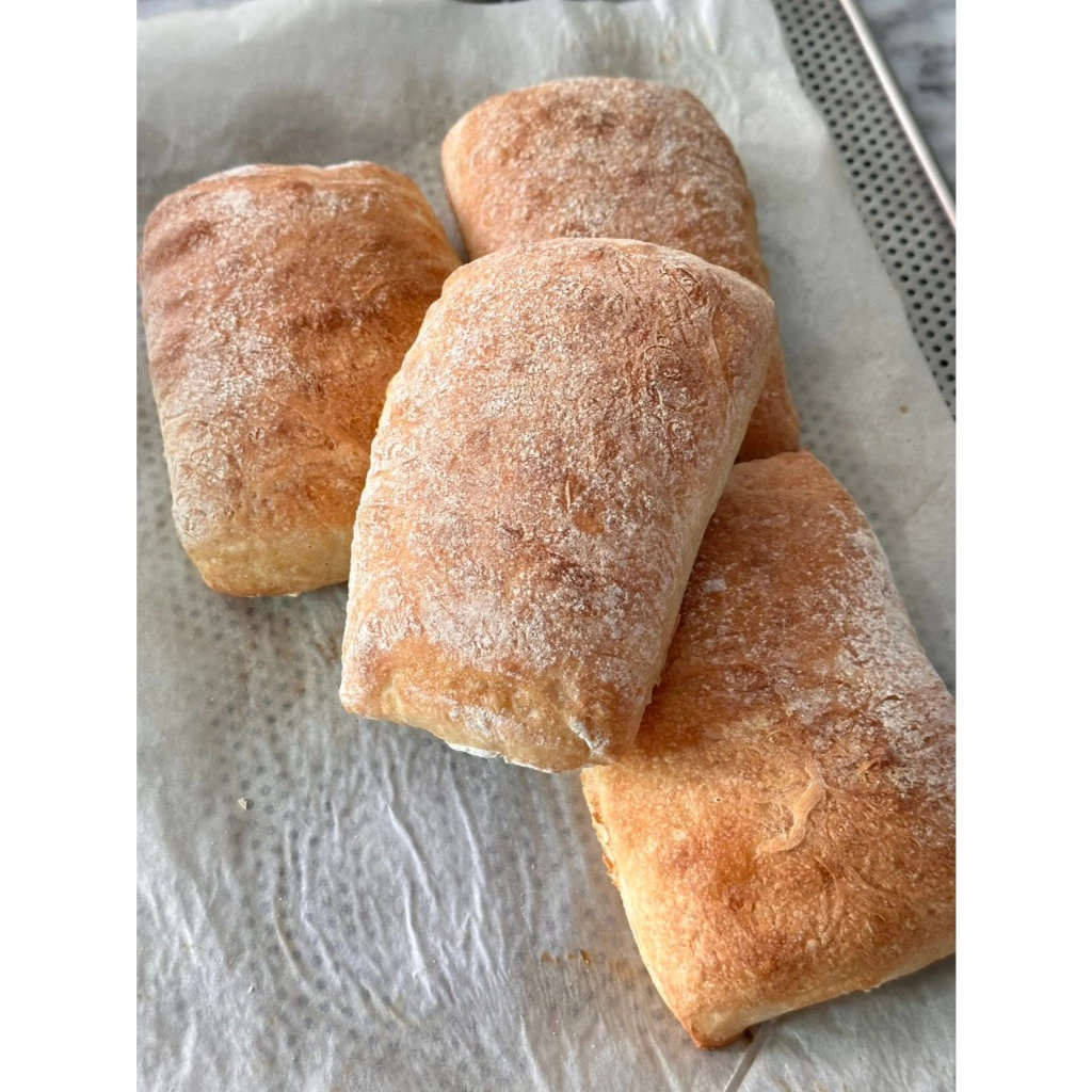 ขนมปังเชียบัตต้า Ciabatta Bread - 4 pcs set