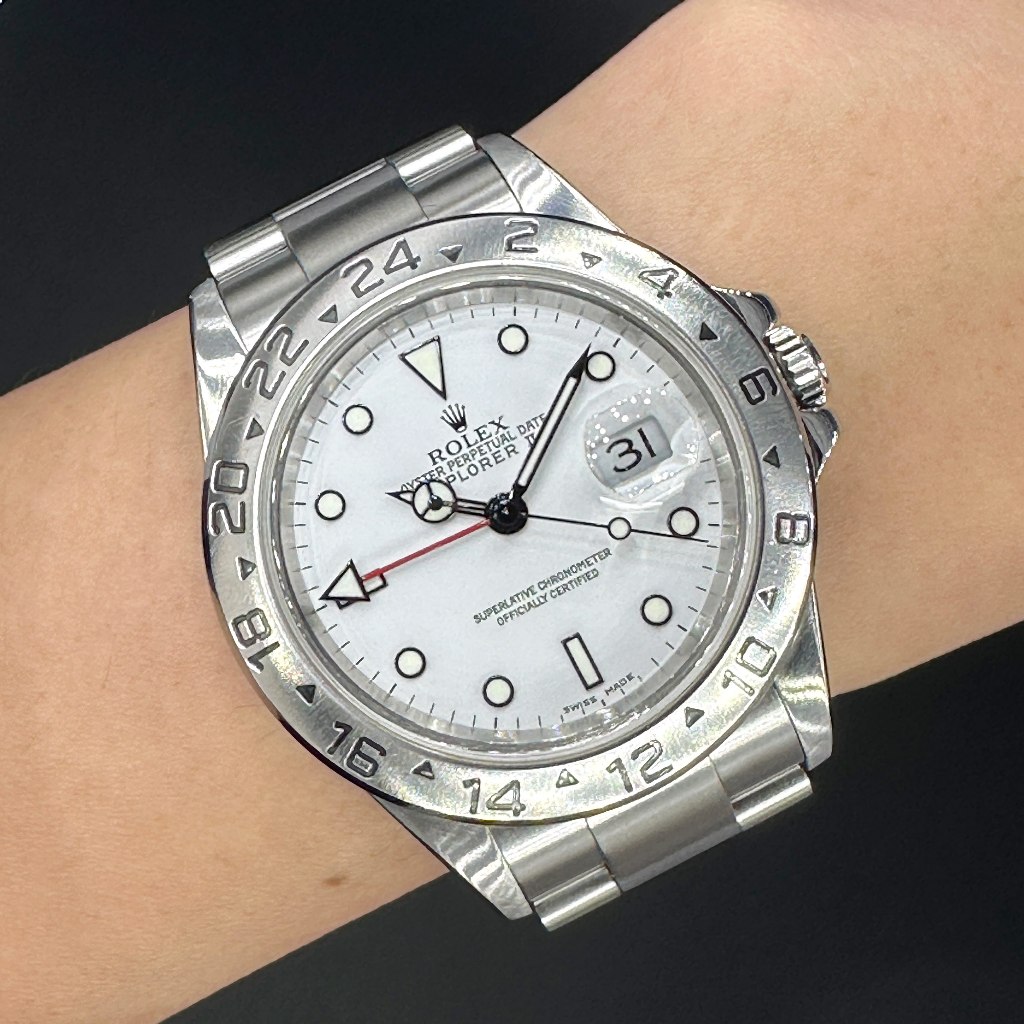 ROLEX Explorer II 16570 Year 2005 Automatic Date Size 40 mm. (Pre-owned)