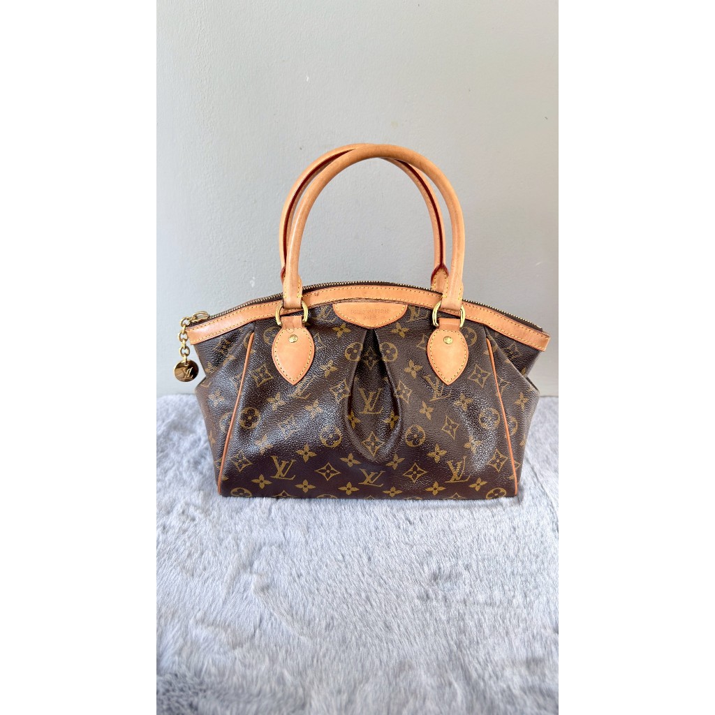 กระเป๋ามือสอง LV Tivoli PM Monogram