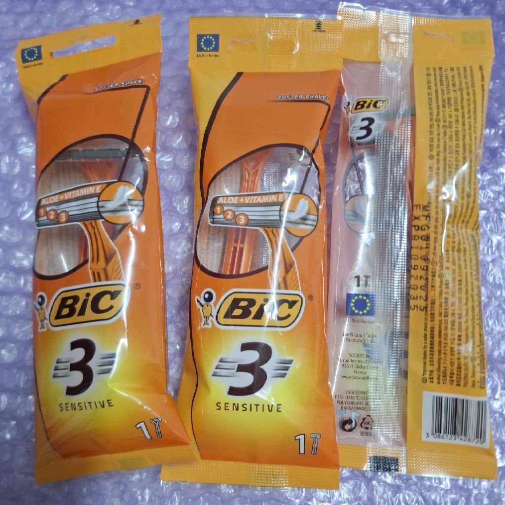 มีดโกนหนวด บิค จากยุโรป รุ่น3ใบมีด BIC razor 3sensitive softer shave Men โกนนุ่ม เกลี้ยง ลึก aloe+vit e