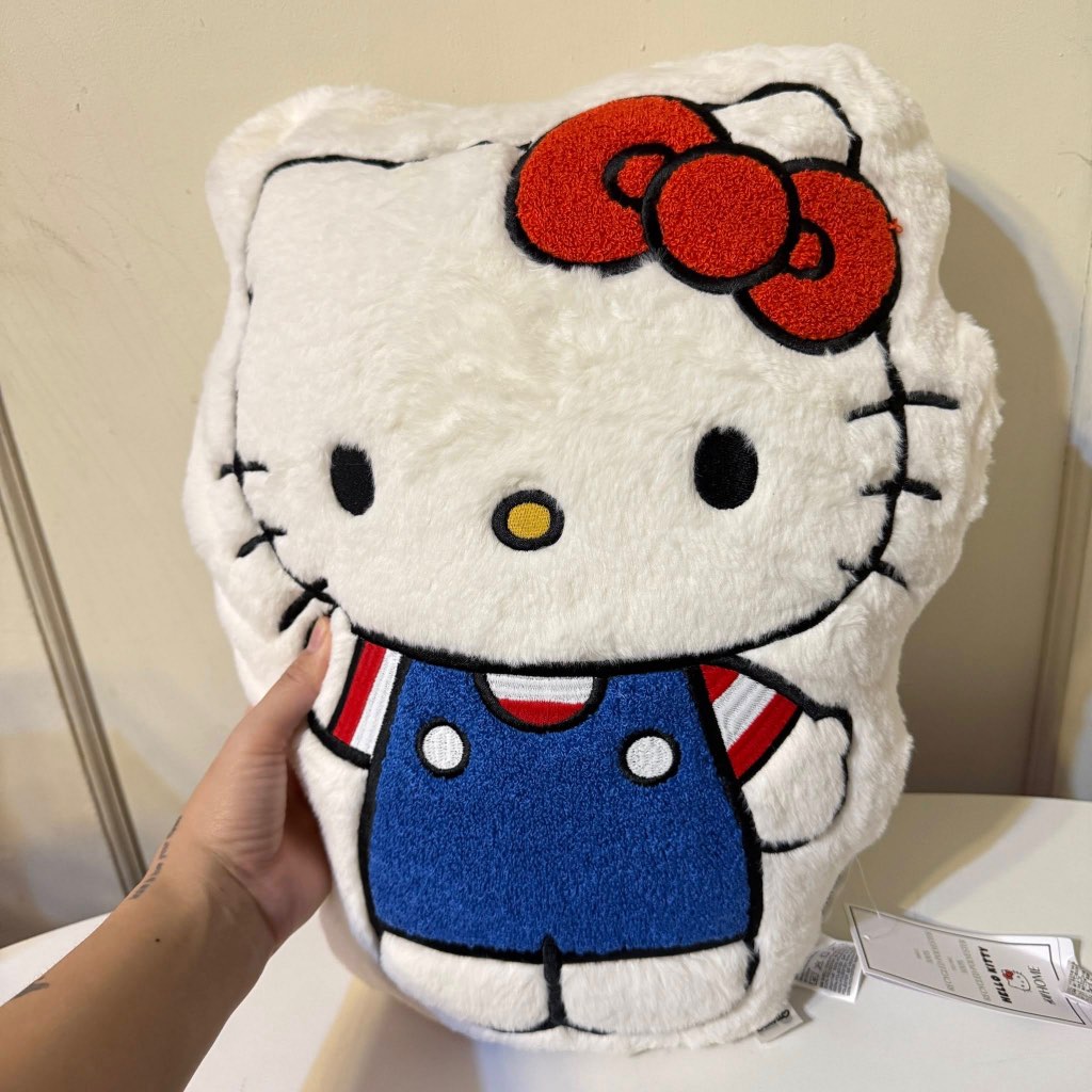 kitty x H&M home หมอนตุ๊กตาของแท้ พร้อมส่ง