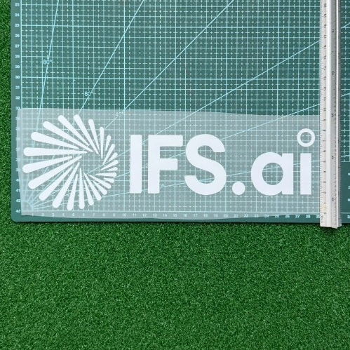 สปอร์นหน้าอก เชลซี IFS ฤดูกาล 2025/26