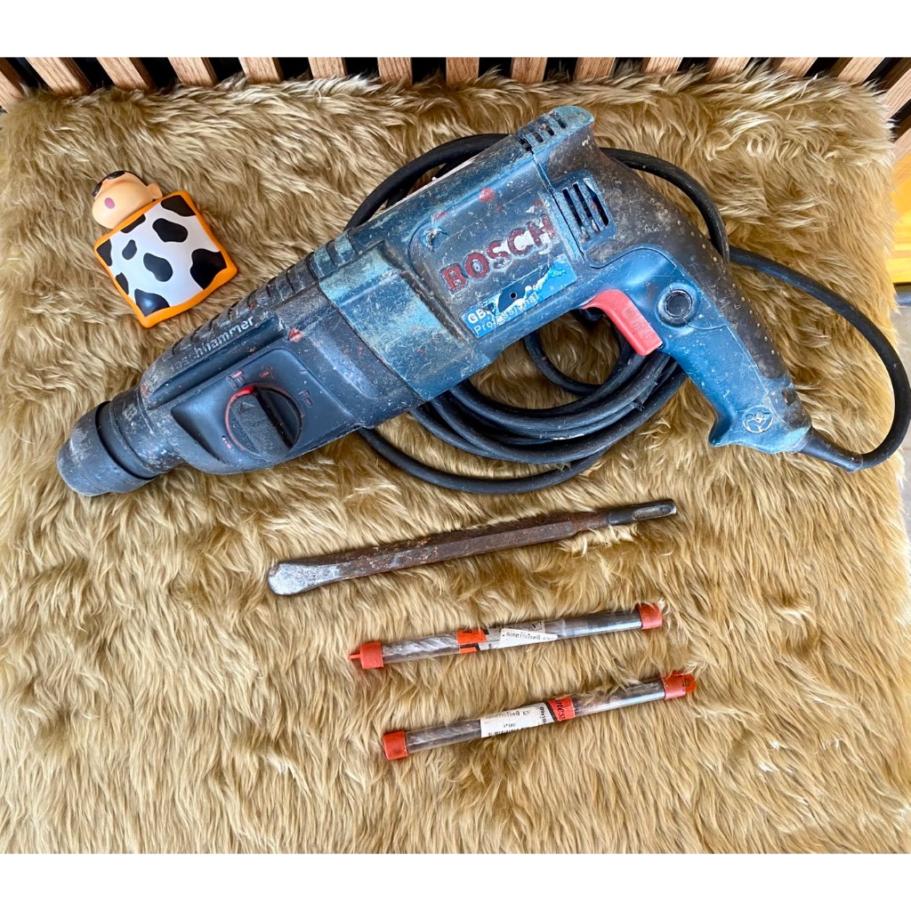 สว่านโรตารี่ไฟฟ้า Bosch  รุ่น  GBH220