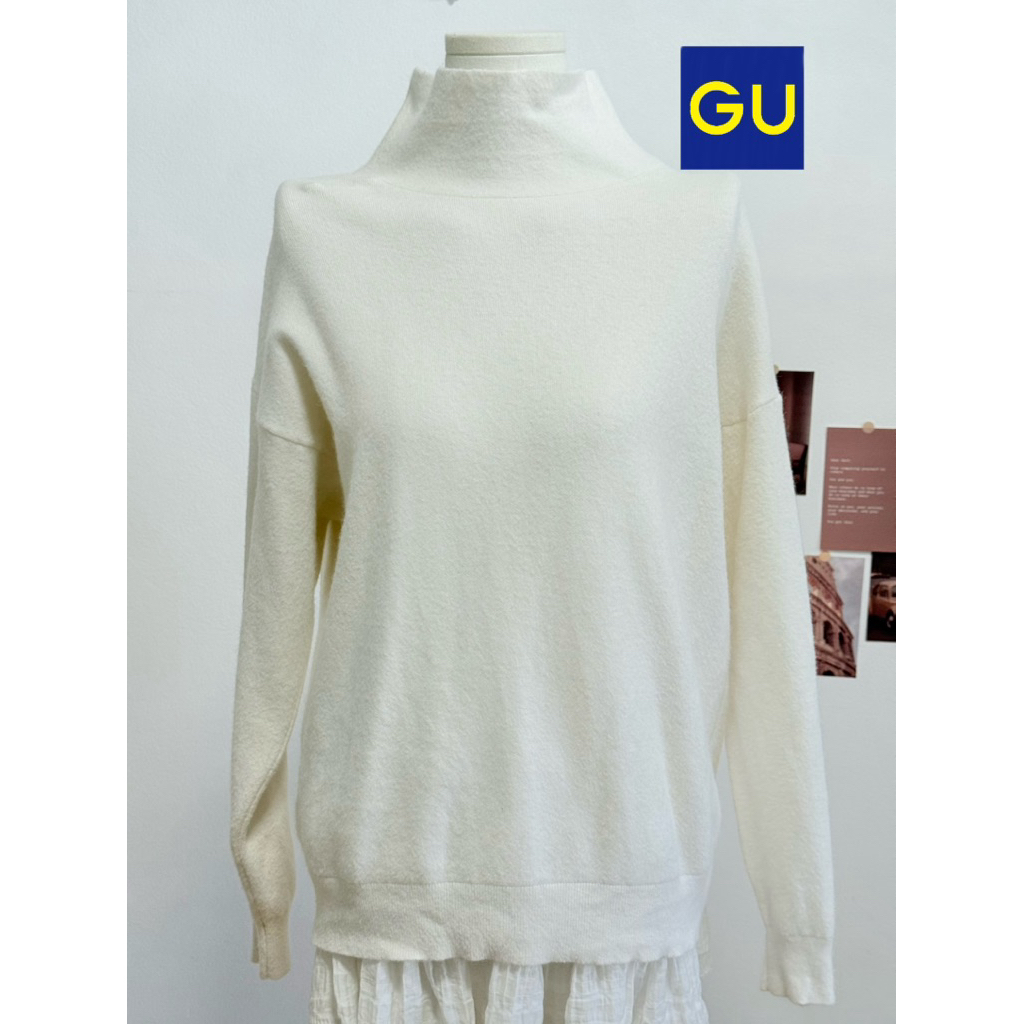 N36 แบรนด์ Gu เสื้อคอปีน อก42-48 ยาว25 สีขาว ผ้านุ่ม