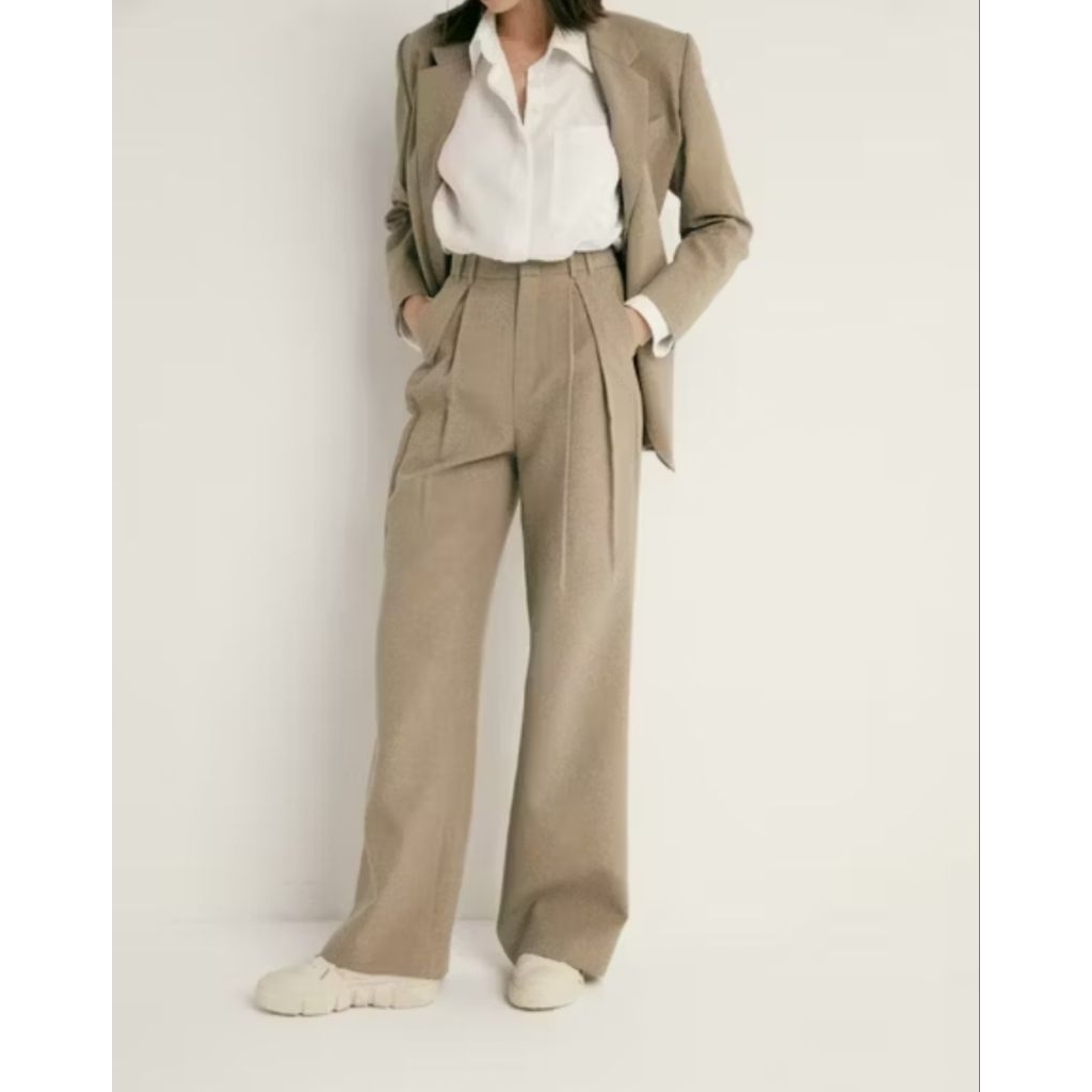 กางเกงขายาวกระบอกตรง Genesis Apparel