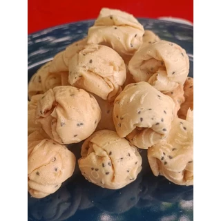 ขนมทองก้อน (ท้องม้วนแบบมีไส้) 1 ถุงมี 16-17 ชิ้น