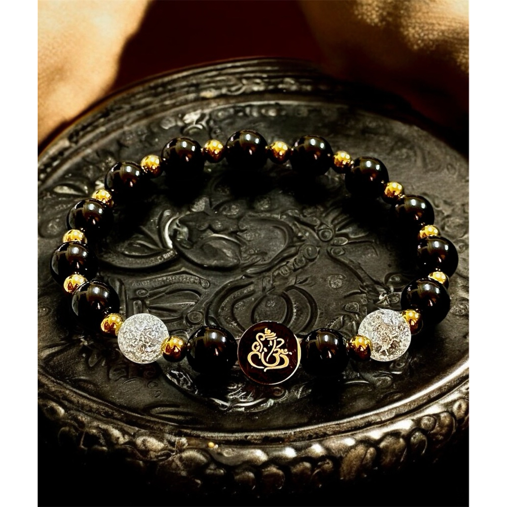 สร้อยข้อมือพระพิฆเนศ หิน นิลดำ  ไพไรต์  ขนาด 8 มิล  เสริมอำนาจ บารมี และโชคลาภผ่านพิธีเรียบร้อยพร้อมกล่องธูปเลขเด็ด