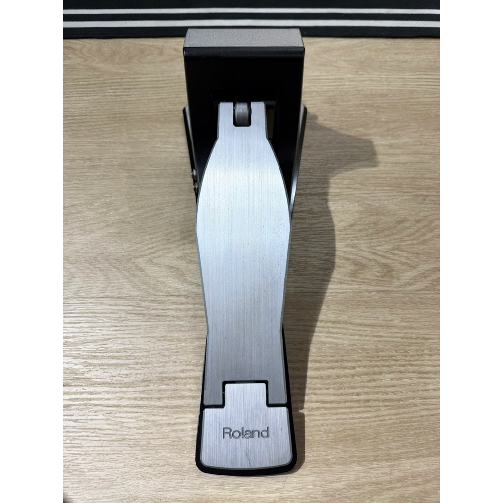 Roland KT-10 Kick Trigger Pedal แป้นเหยียบกระเดื่อง มือ2 ของแท้💯 (รับประกัน 3 เดือน)
