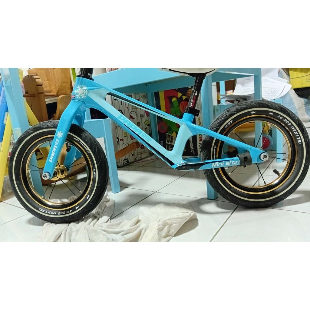 เฟรมจักรยานขาไถ (Balance Bike) PAPA BIKE Mini Storm ลาย Elsa หรือ Frozen เป็นเฟรมคาร์บอน สีพิเศษมือส
