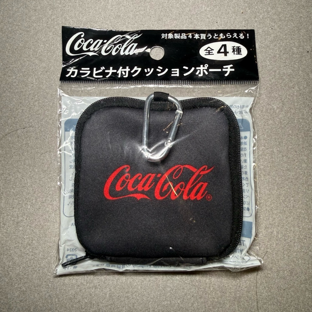 กระเป๋าพวงกุญแจ coke