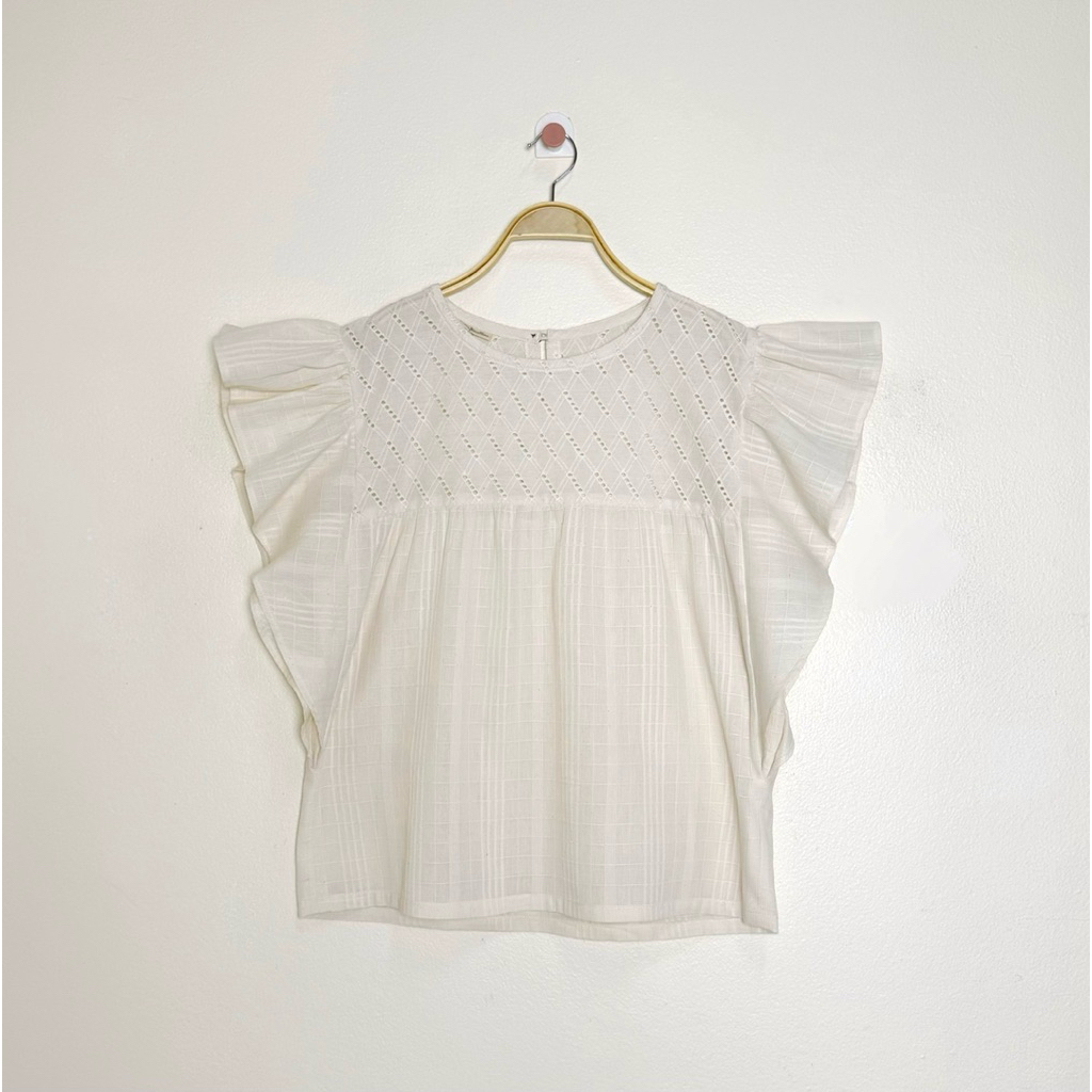 Classic Pikul Top เสื้อคอกลมแขนระบาย