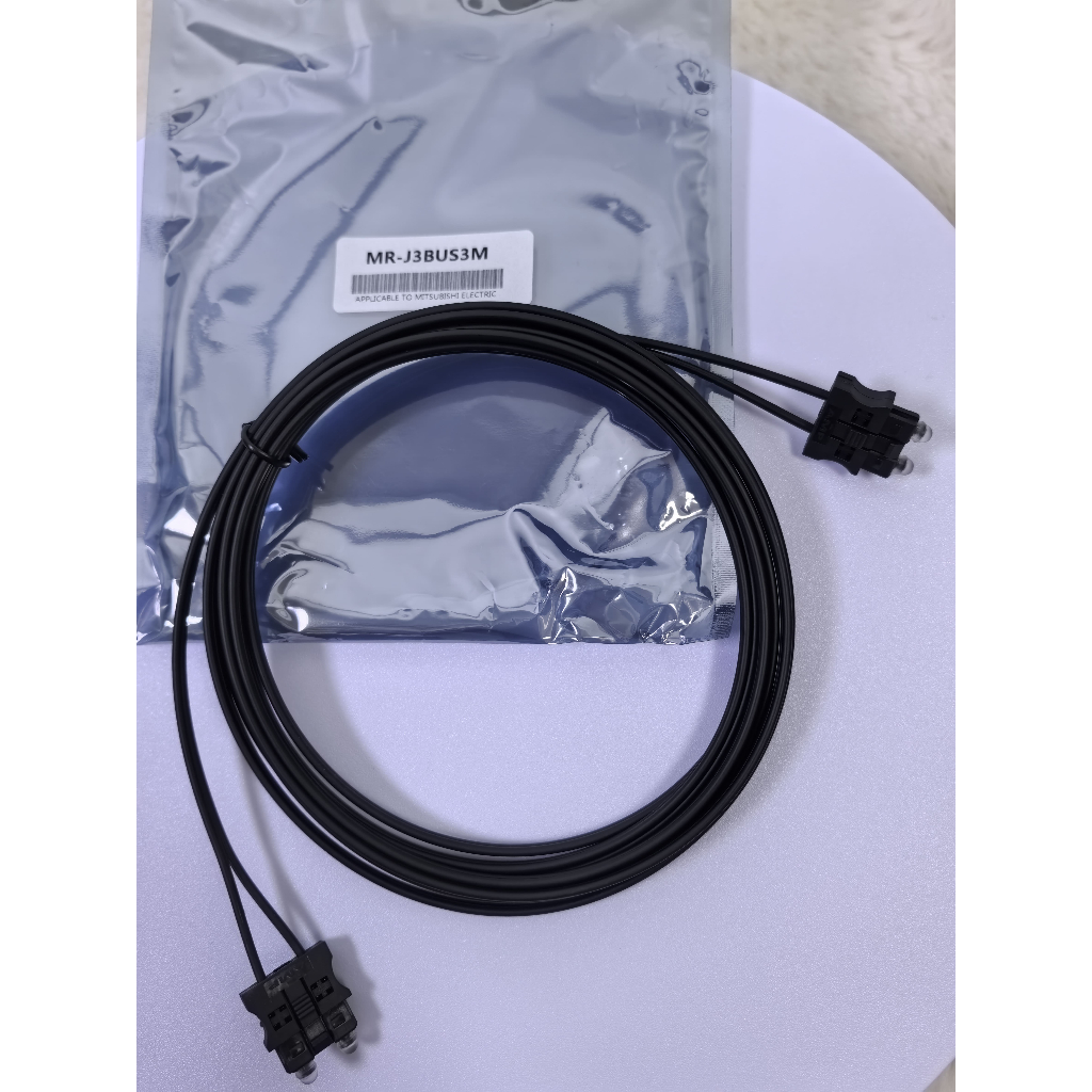 MR-J3BUS3M Servo Cable (เทียบเท่า) Mitsubishi Servo Bus Cable 3M สำหรับ MR-J3 ของใหม่ โล๊ะสต็อก