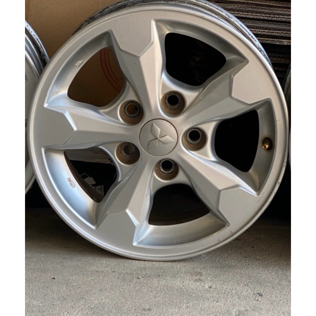 ล้อแม็ก Mitsubishi Triton 2015-2018 ขอบ15 5รู114 ราคาต่อวง ซื้อแยกวงได้