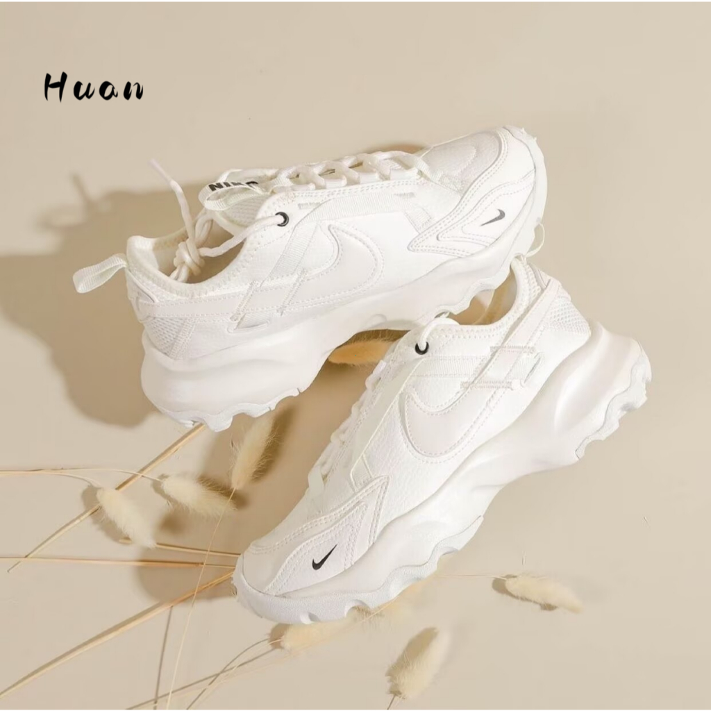 NIKE W TC 7900 SUMMIT WHITE แท้ 100%