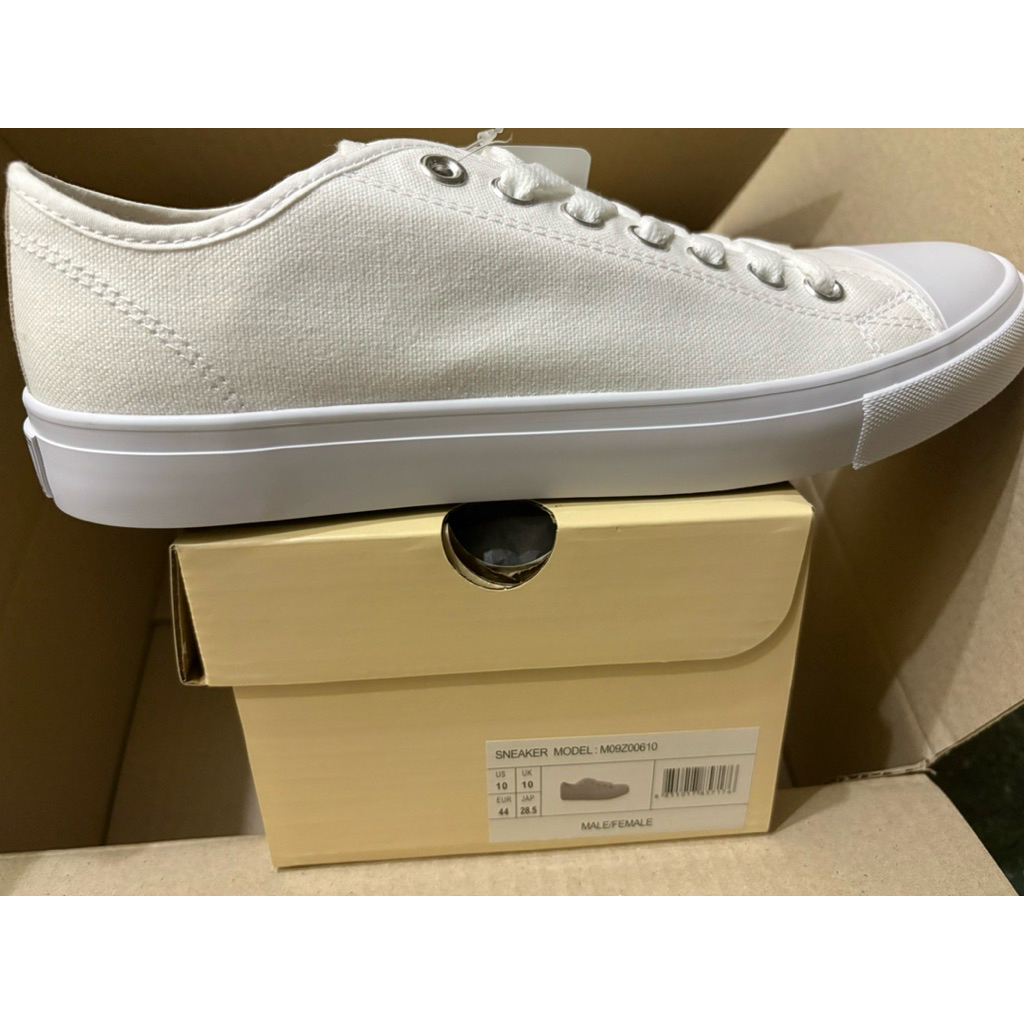 รองเท้าMc แท้ มือ1 รวมส่ง