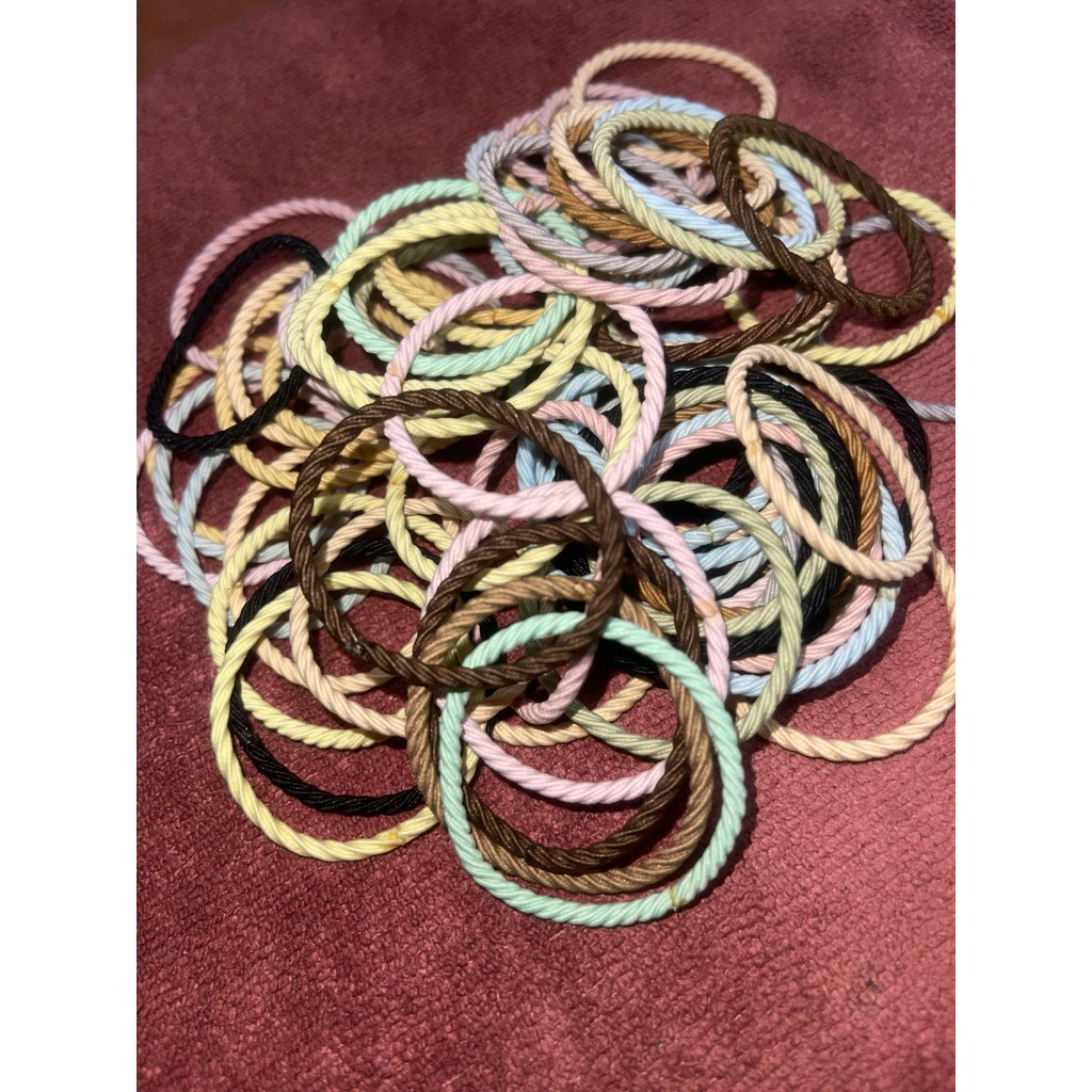 ยางมัดผม   ยางรัดผมสุ่มสี เส้นละ 3 บาท ส่ง F L A S H ⚡️ 001