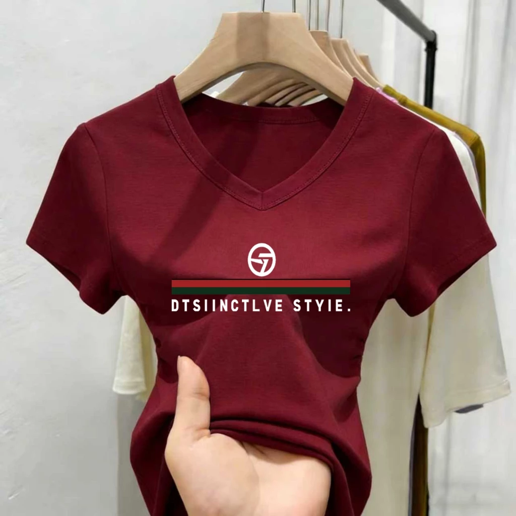 เสื้อผู้หญิงทรงเข้ารูปคอวีสไตล์เกาหลี สำหรับฤดูร้อน มีไซส์ M-3XL ลายตัวอักษร มีให้เลือก 5 สี ราคาพิเศษ