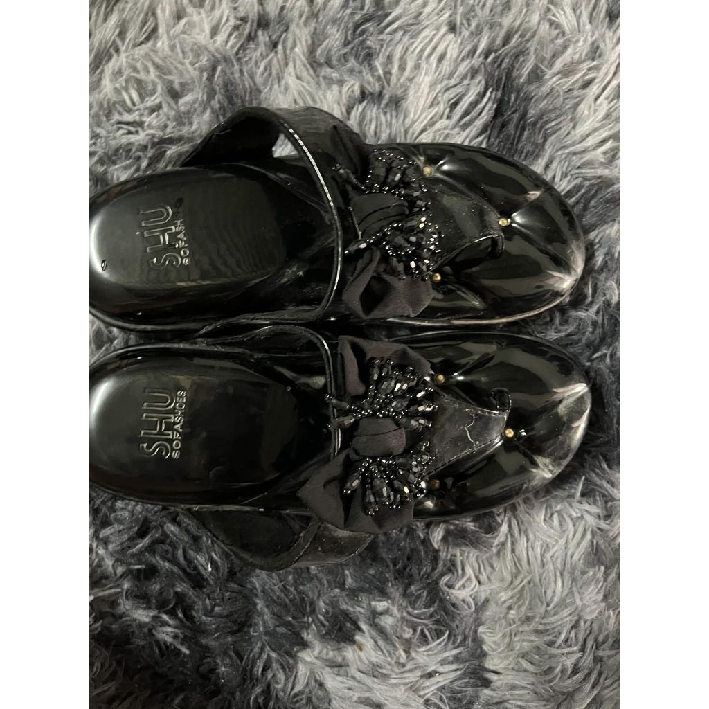 รองเท้า Shuberry แท้ มือสอง