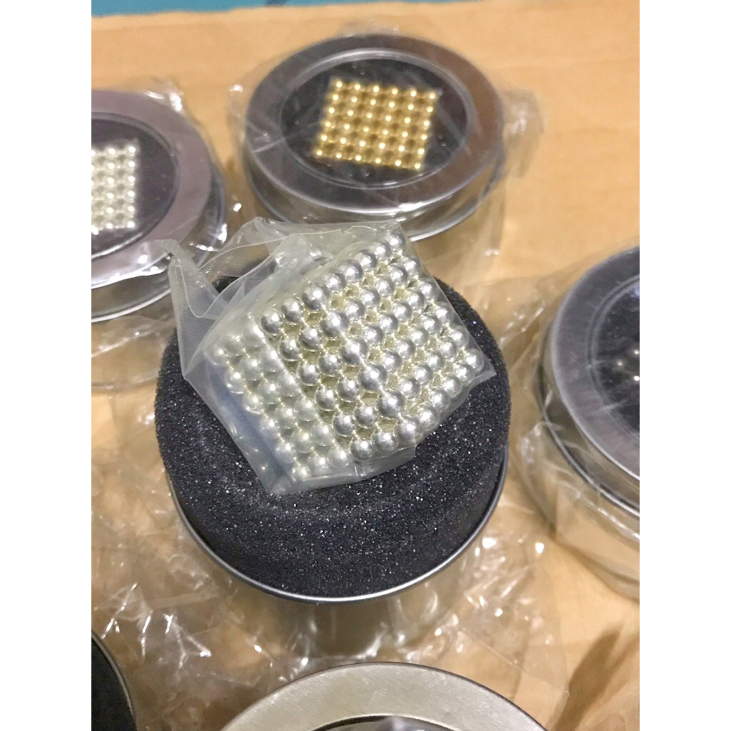 ของเล่นแม่เหล็กเสริมพัฒนาการ 216Pcs. 5MM. 3x3cm.